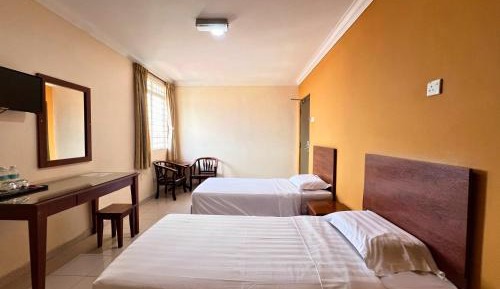 Large Twin Room