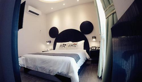 Deluxe Queen Room