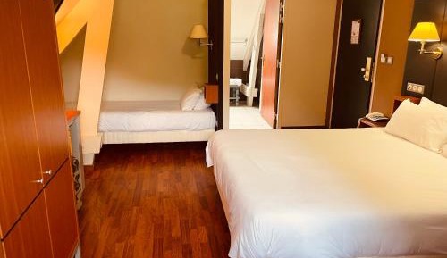 Suite (2 Adults)