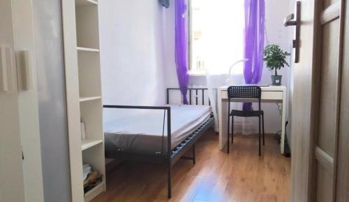 Single Room with Shared Bathroom