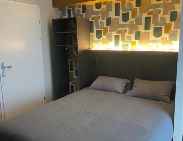Deluxe Studio