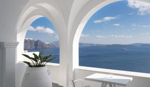Villa Suite with Open Air Jetted Tub