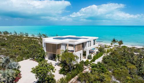 Villa - Beach Front