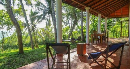 Deluxe Triple Room with Sea View
