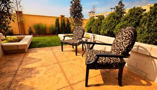 Queen Room with Balcony