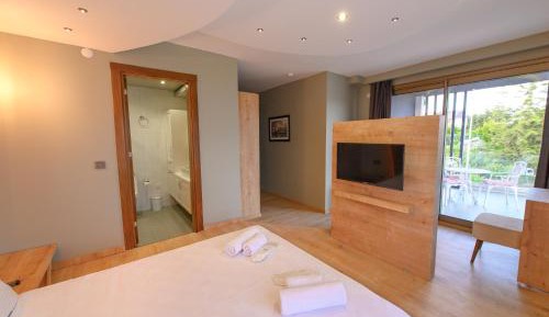 Superior King Room
