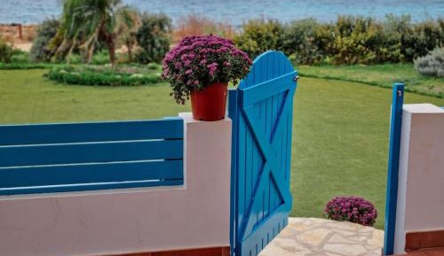 Villa - Beach Front