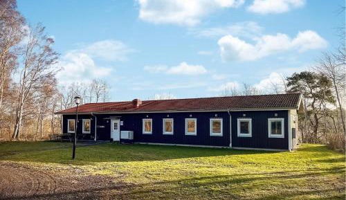 Ten-Bedroom Holiday Home