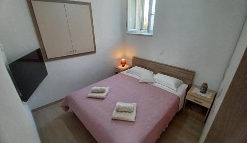 One-Bedroom Apartment with Terrace