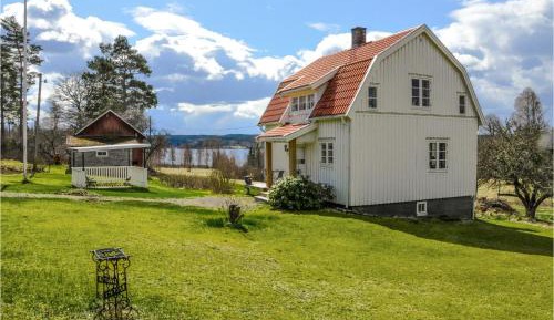 Two-Bedroom Holiday Home