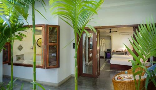 Premier Twin Garden View