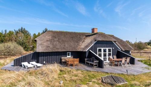 Four-Bedroom Holiday Home