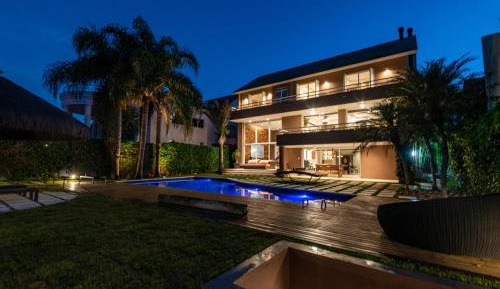 Deluxe Villa
