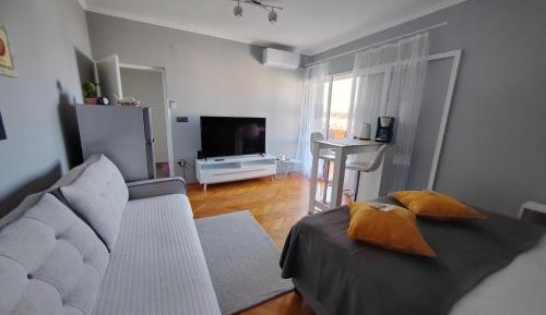 Studio Apartment with Sea View