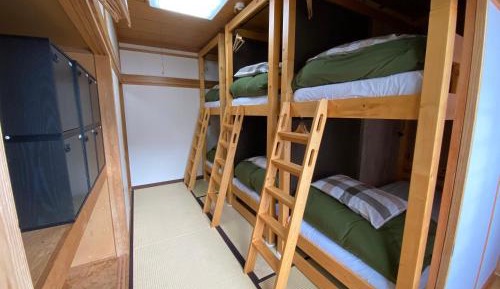 Bed in 6-Bed Mixed Dormitory Room