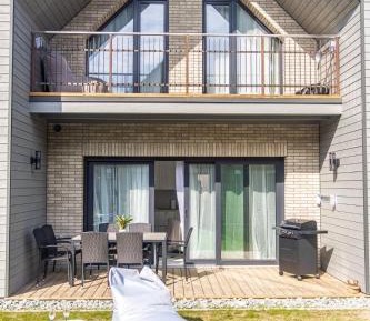 Villa with Garden View