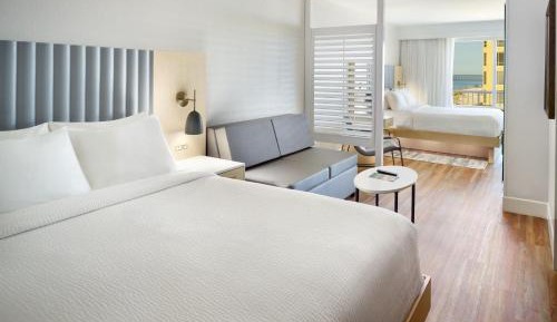 Queen Studio with Balcony - Pool View