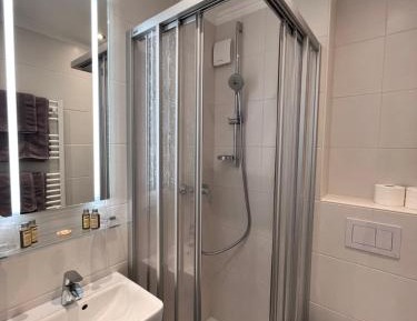 Deluxe Double Room with Balcony and Sea View