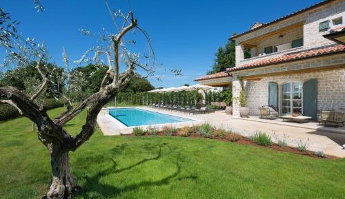 Five-Bedroom Villa