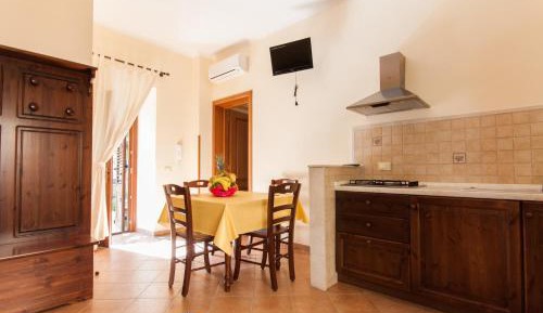 One-Bedroom Apartment (4 Adults)