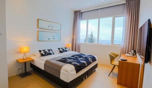 Double or Twin Room with Sea View
