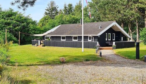 Four-Bedroom Holiday Home
