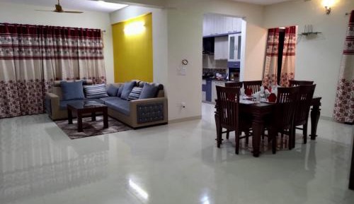 Two-Bedroom Deluxe Apartment with Balcony