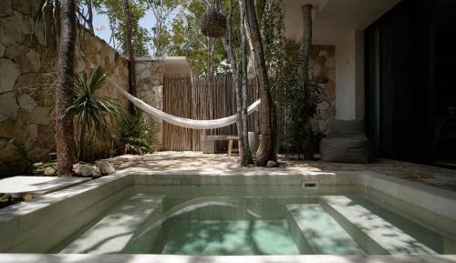 One-Bedroom Apartment with Garden