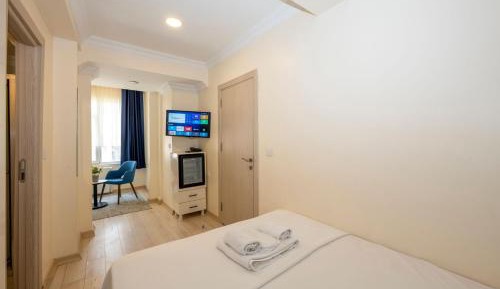 Standard King Room