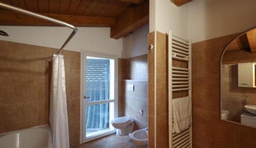 Triple Room with Shared Bathroom