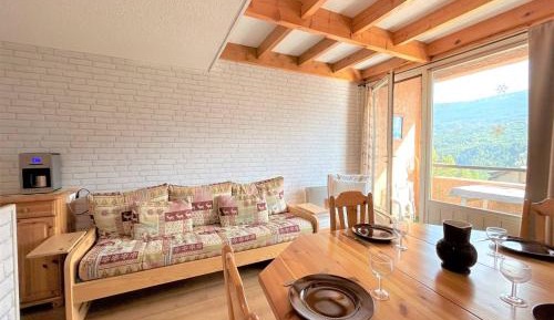 Apartment (6 Adults)
