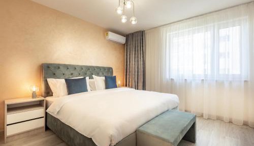 Superior One-Bedroom Apartment with Balcony