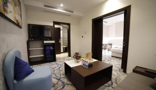 Deluxe Suite