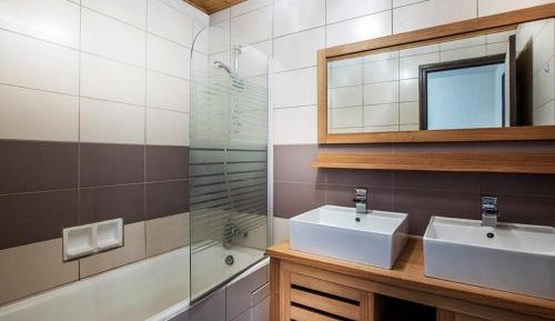 Apartment (6 Adults)