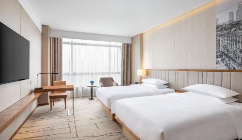 Deluxe Room with Guest Room with 2 Twin/Single Bed(s), City view
