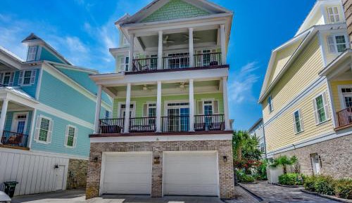 Five-Bedroom Holiday Home