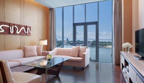 Two Bedroom Apartment with Harbor View
