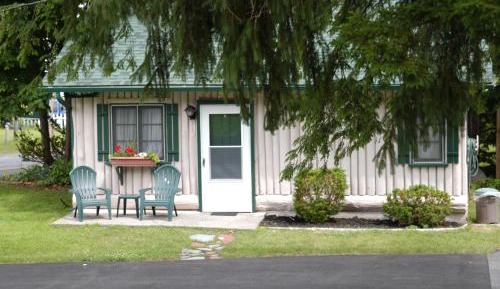 Two-Bedroom Cabin 