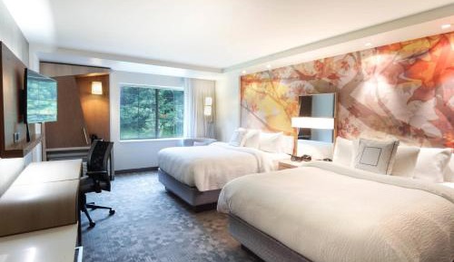 Standard Queen Room
