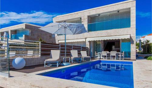 Four-Bedroom Holiday Home