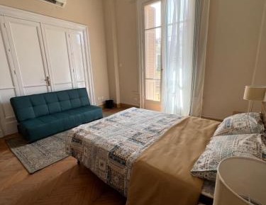 Queen Room with Shared Bathroom
