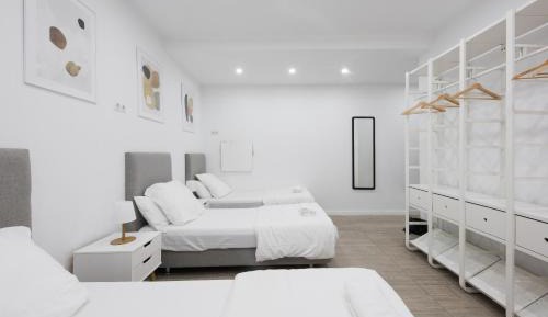 Quadruple Room with Shared Bathroom