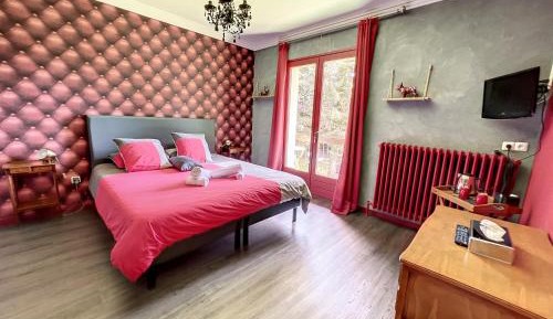 Queen Room with Balcony