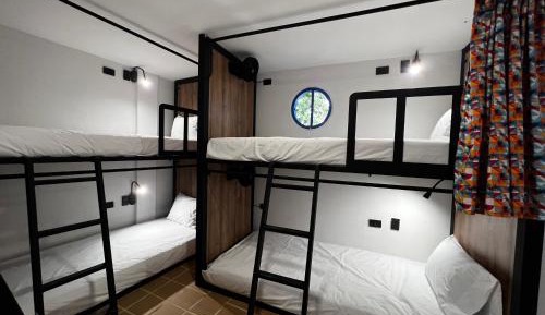 Bed in 6-Bed Mixed Dormitory Room