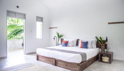 Deluxe Double or Twin Room with Balcony