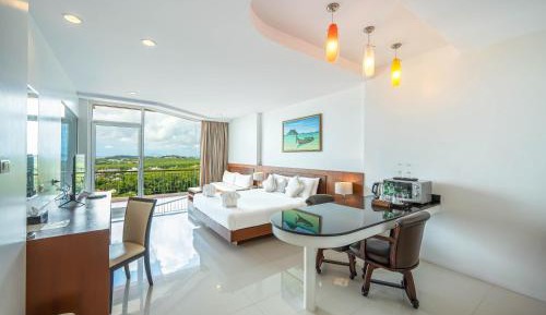 King Suite with Sea View