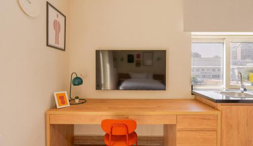 Studio Apartment