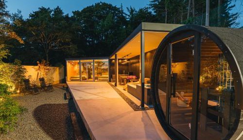 Villa with Garden View