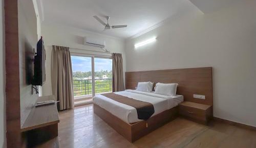 Deluxe Double Room with Balcony