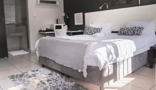 Deluxe Double Room with Extra Bed